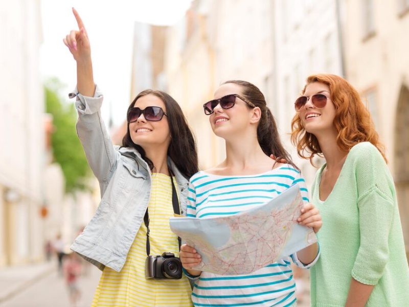 [fpdl.in]_tourism-travel-leisure-holidays-friendship-concept-smiling-teenage-girls-with-map-camera-outdoors_380164-62574_large (1)